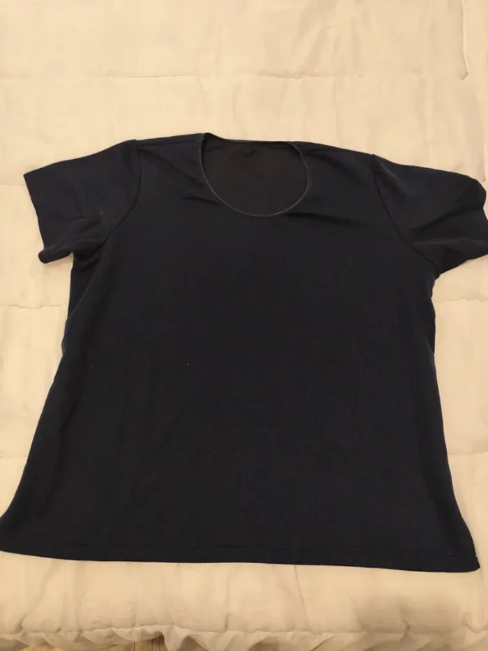 Tee shirt bleu marine