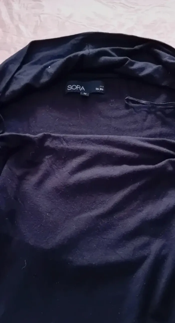 Très beau Tee-shirt col bateau noir taille 38