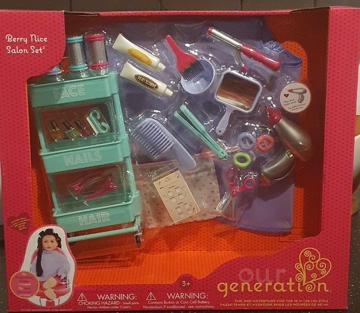 Coffret set de coiffure  neuf  jamais  ouvert  3+