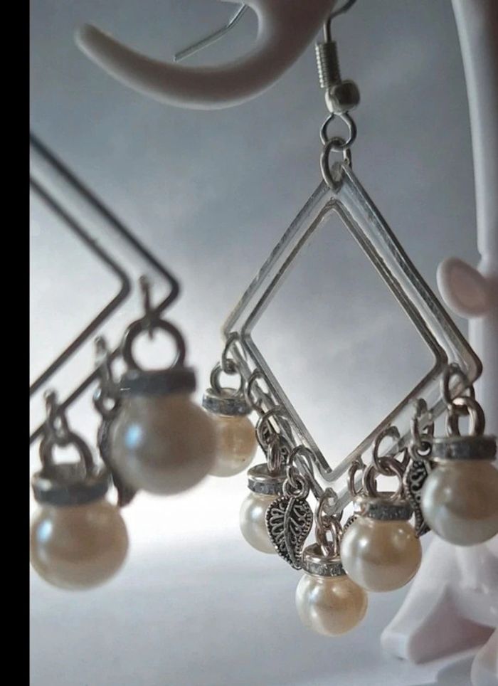 Boucles d’oreilles pendantes argentées - photo numéro 3