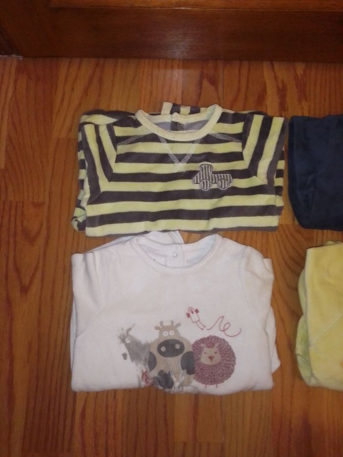 Lot pyjamas 12 mois Vertbaudet - photo numéro 2