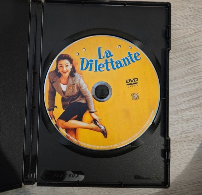 Dvd " La Dilettante" 📀 - photo numéro 3