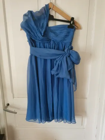 Robe bustier bleu magnifique en soie Zara