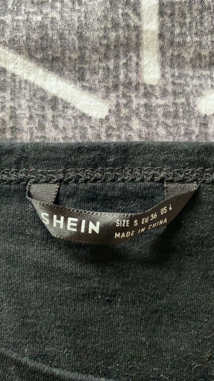 T-shirt Shein - photo numéro 2