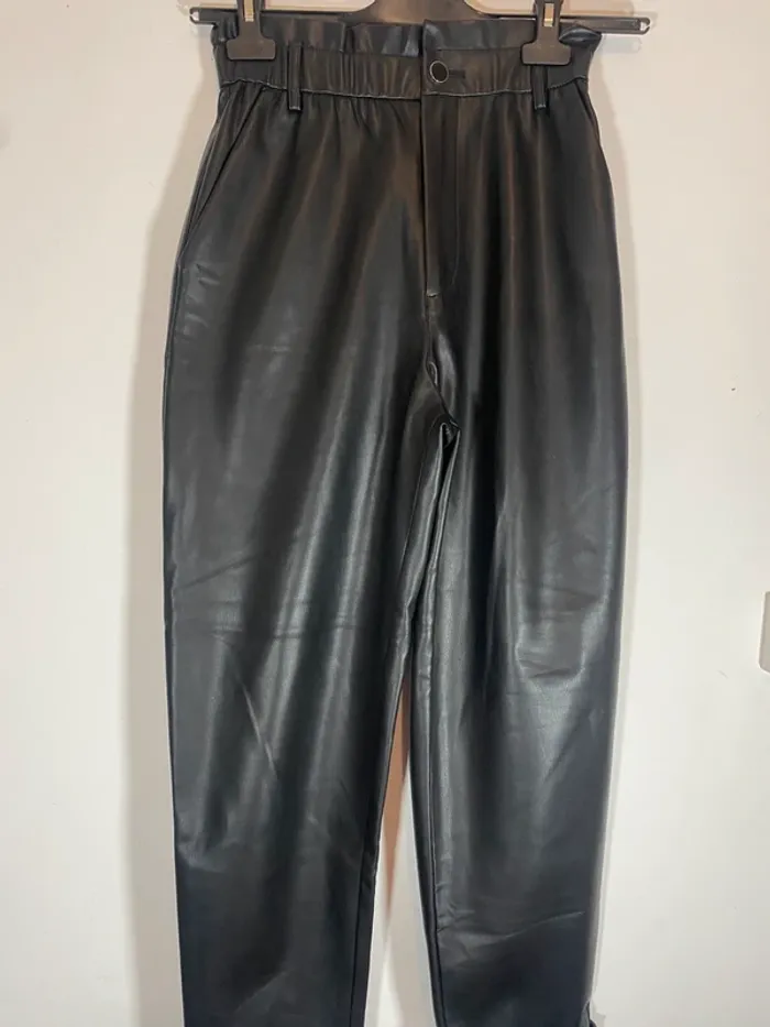 Pantalon Zara