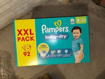 Pampers  XXL taille 6