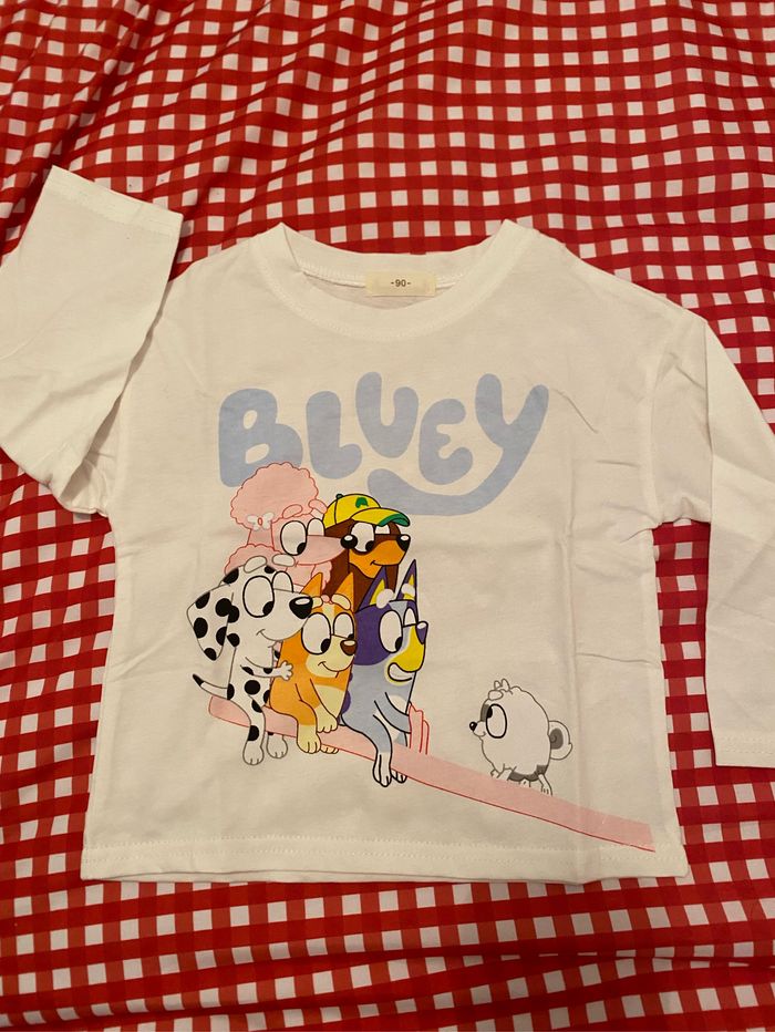 T shirt bluey