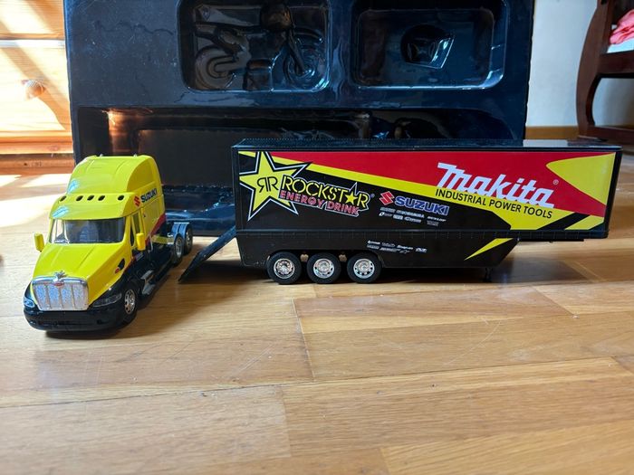 Lot camion et moto Suzuki new ray - photo numéro 3