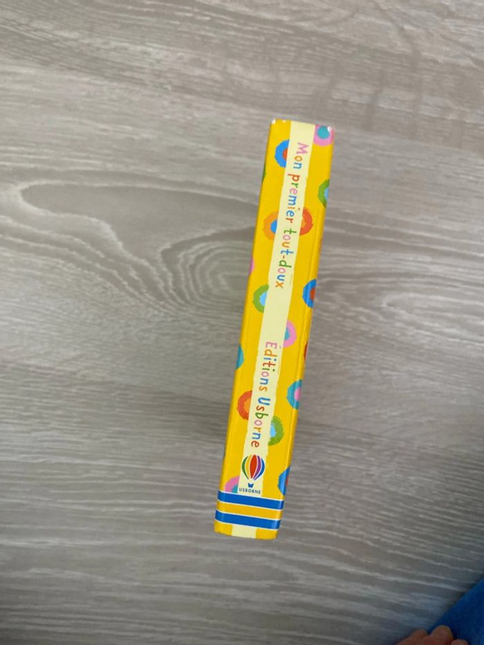 Mon premier tout doux livre à toucher - photo numéro 2