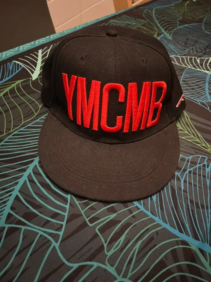 Casquette ymcmb