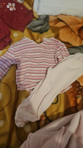 Lot vêtements bebe fille 6 mois