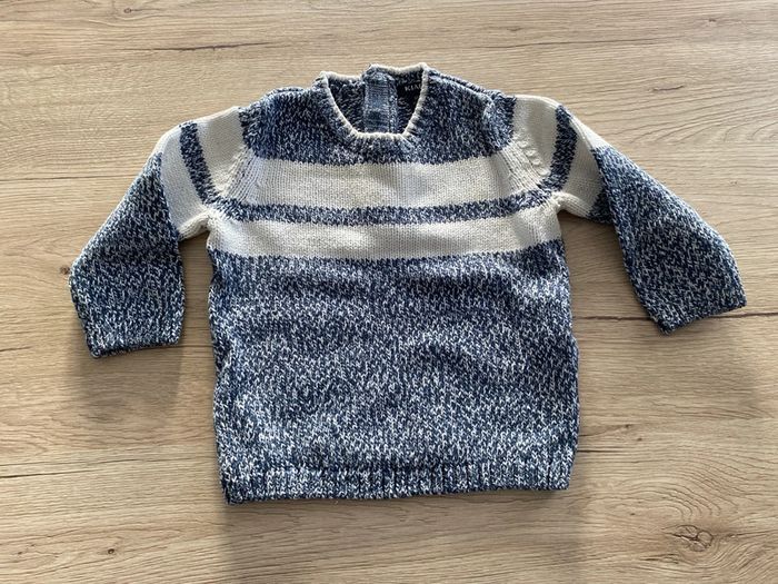 Lot 6 mois garçon 15 pièces (pyjamas/pantalons/pulls) - photo numéro 15