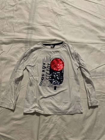 T shirt à manche longue 3 pommes 4/5 ans