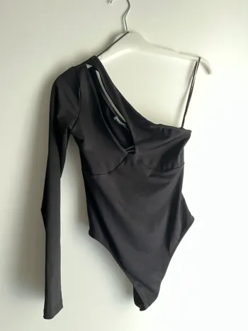 Body asymétrique