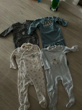 Lot pyjama 24 mois