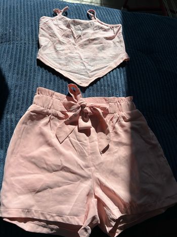 Ensemble crop top