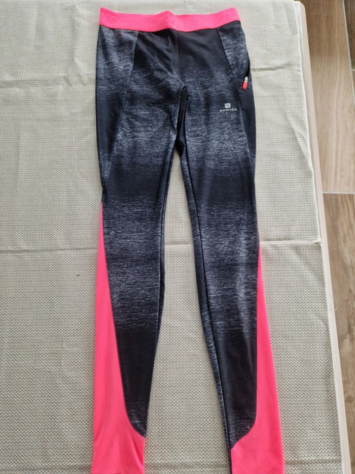 Lot de leggings et T-chirts. đ - photo numĂ©ro 11