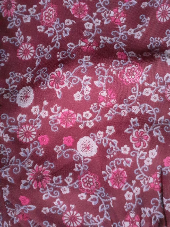 Blouse bordeaux fleurie - photo numéro 2