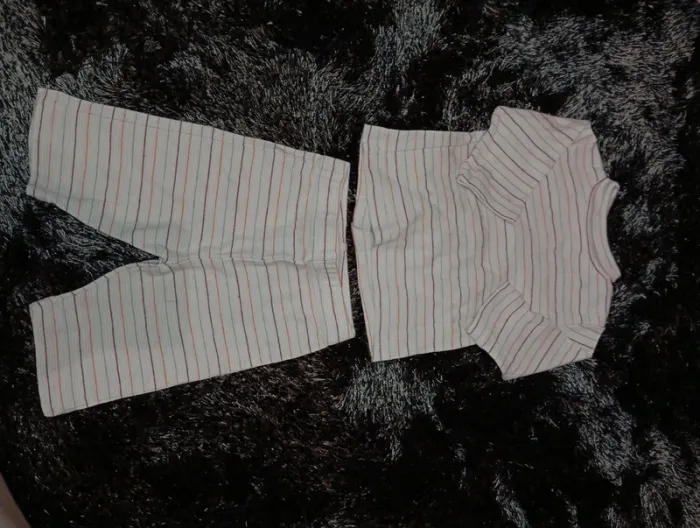 Lot vêtements bébé fille 1 mois 43 pièces - photo numéro 4