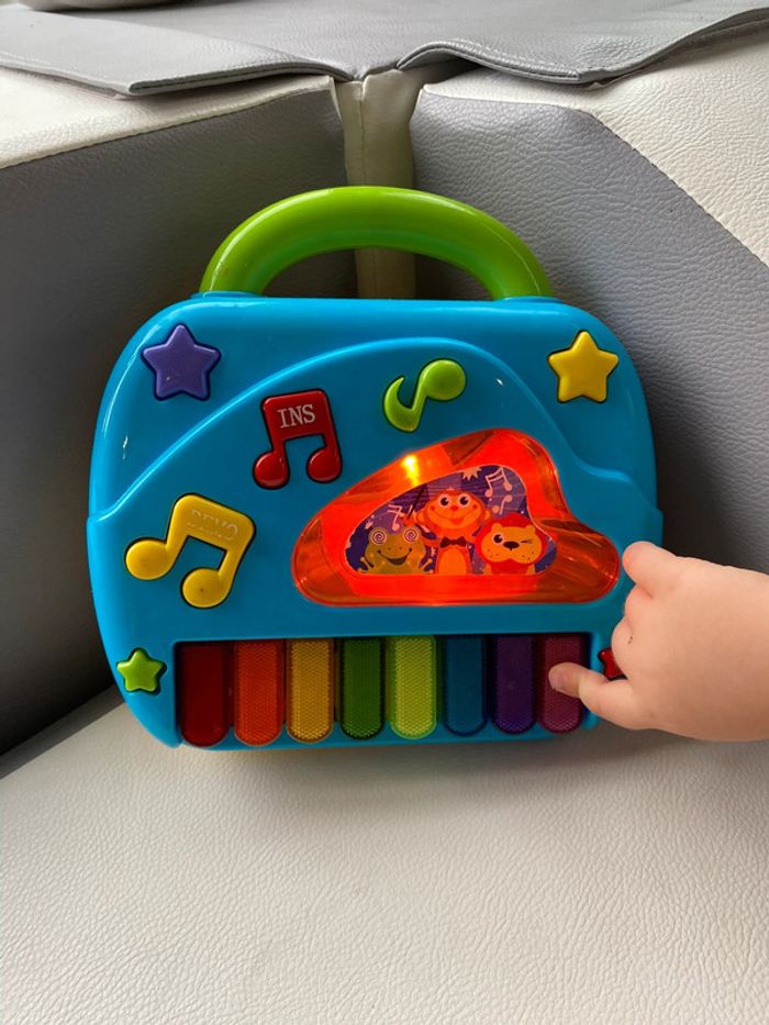 Jeu piano + téléphone - photo numéro 3