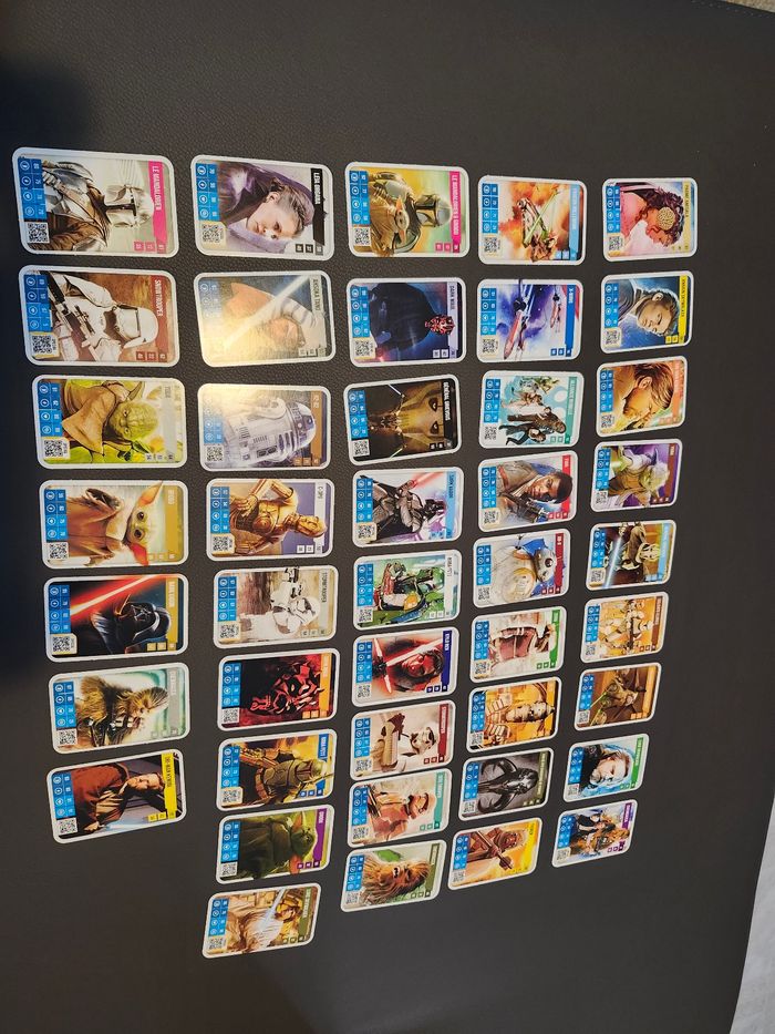 Lot 42 cartes disney auchan star wars sans doubles