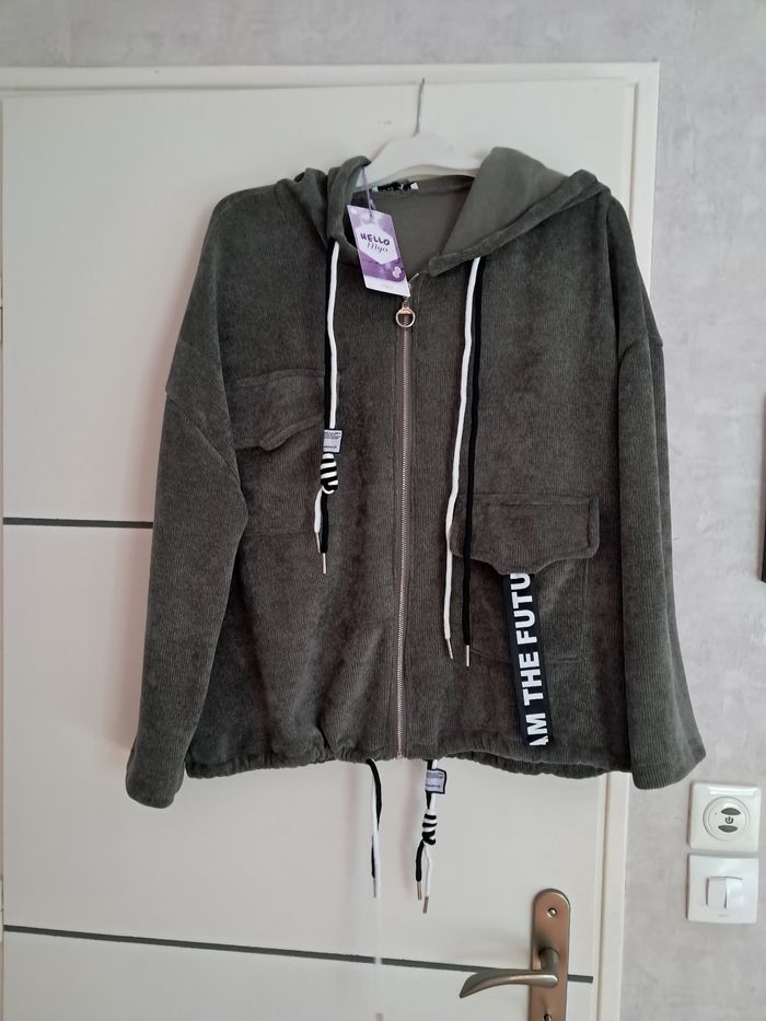 Veste sport wear - photo numéro 2