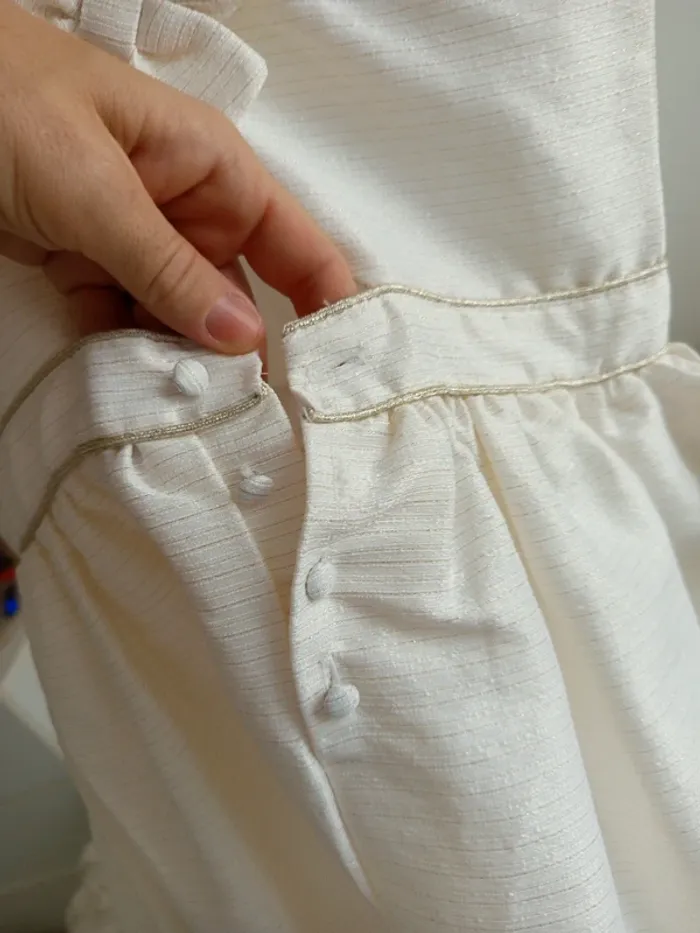 Robe blanche et dorée de fête / cérémonie 8 ans - photo numéro 5