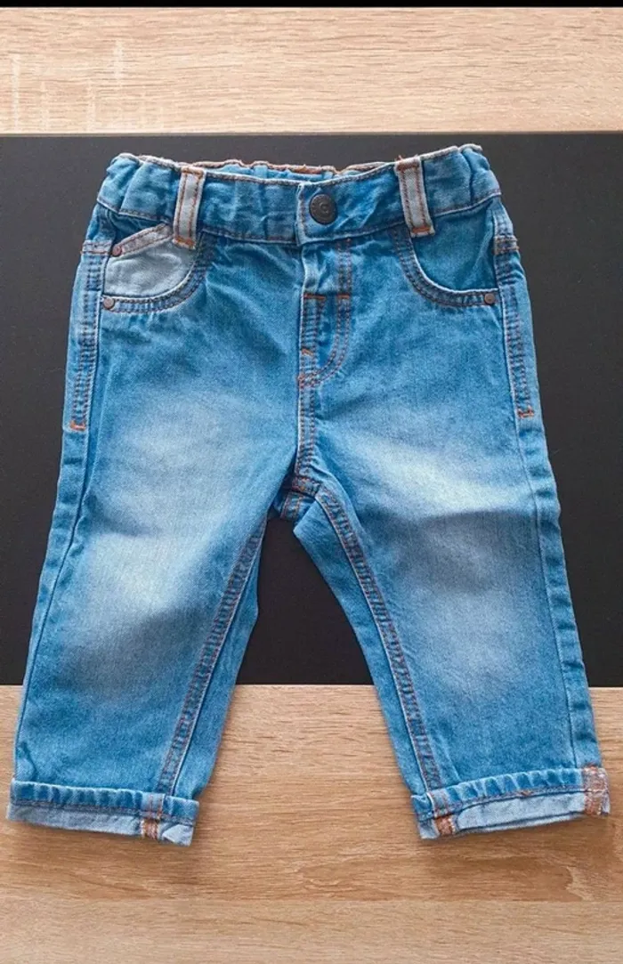 Lot de 4 jeans 9 mois - photo numéro 2