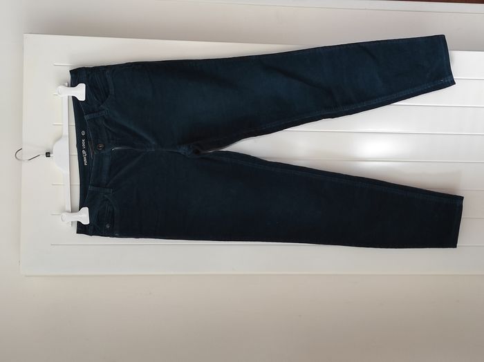 Pantalon droit femme velours bleu canard T.40 (push-up)