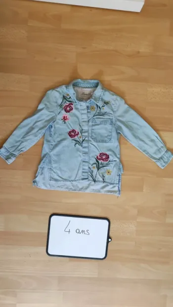 Chemise en jean taille 4 ans