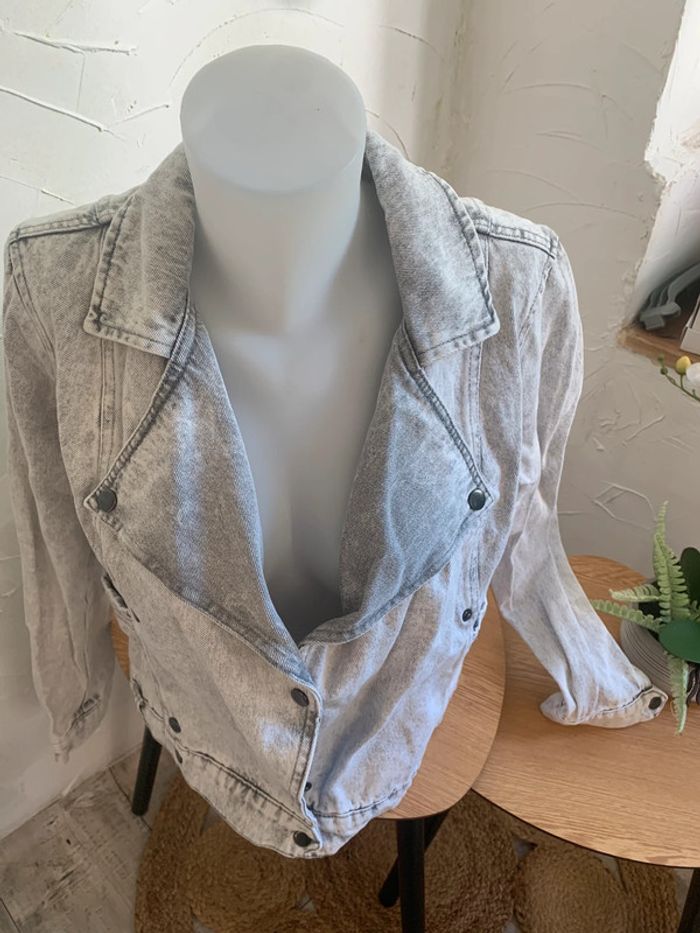 Veste jean grise taille 36 Kiabi - photo numéro 2