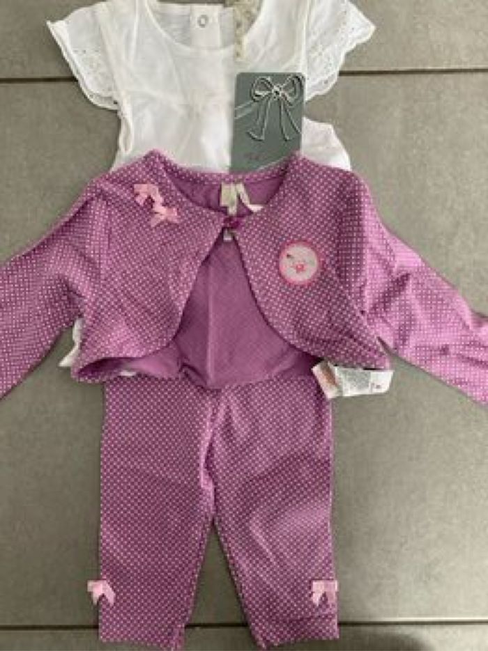 Ensemble 6 mois fille neuf - photo numéro 2