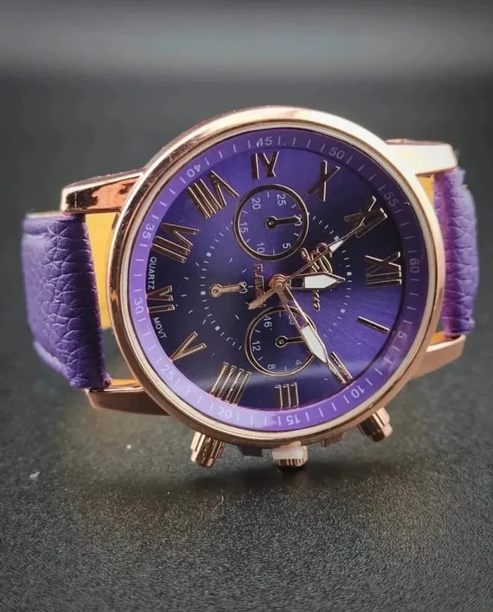 Montre violette, style vintage classique - photo numéro 2