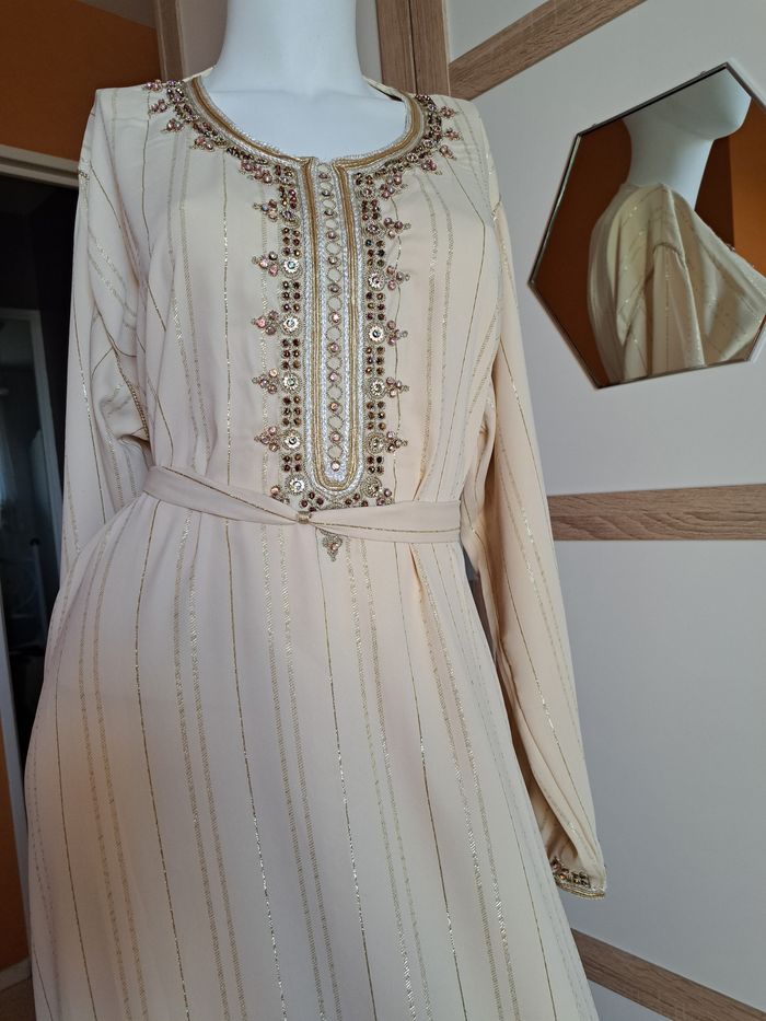 Caftan robe de soirées neuf