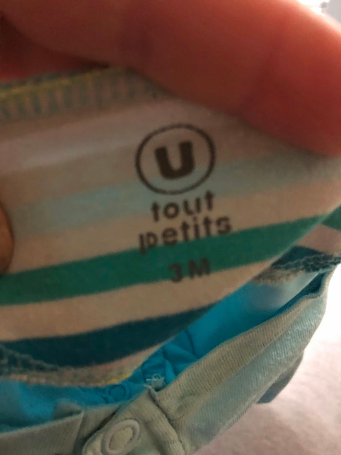 Lot 2 haut 3 mois - photo numéro 5