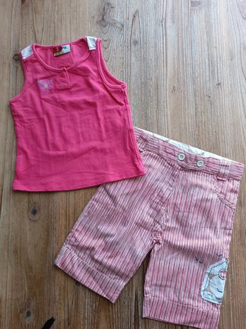 Lot pantacourt et t-shirt fille 3 ans