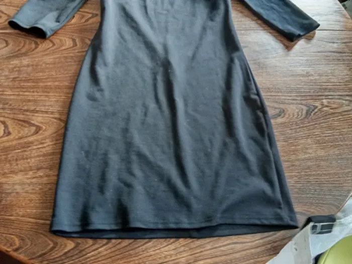 Robe dos nu - photo numéro 3