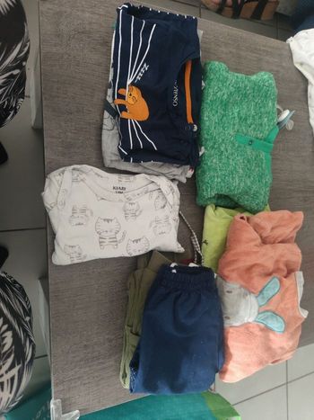 Lot vêtement garçon taille 12mois