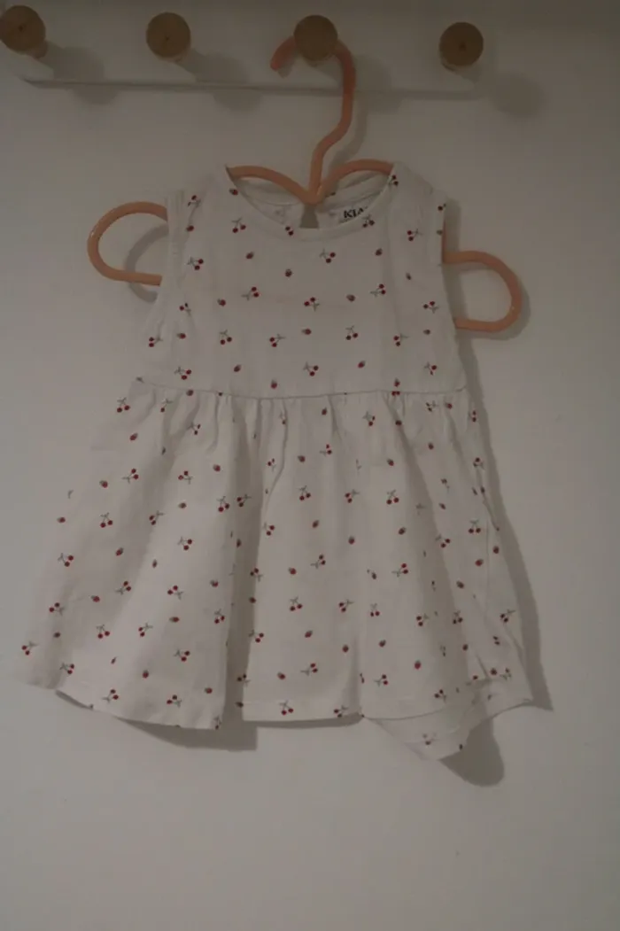 Lot robes été Kiabi 6 mois - photo numéro 2