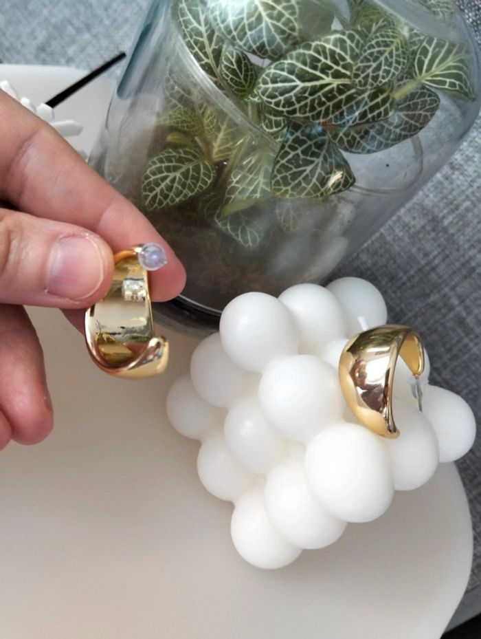 Créoles larges dorées en C en acier inoxydable - photo numéro 8