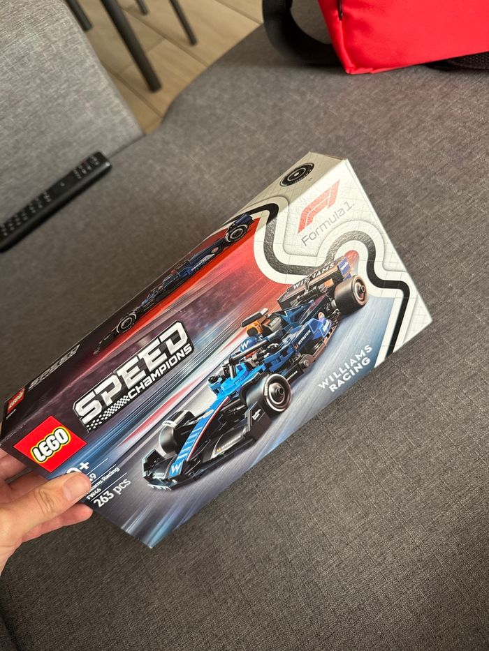 Lego voiture formule 1 ( Willams Racing) - photo numéro 2