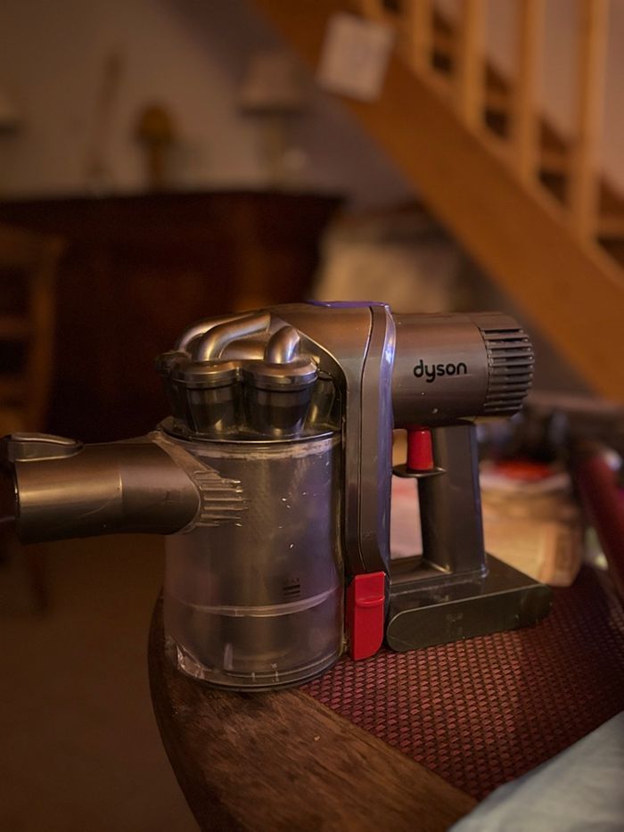 Dyson aspirateur main - photo numéro 3