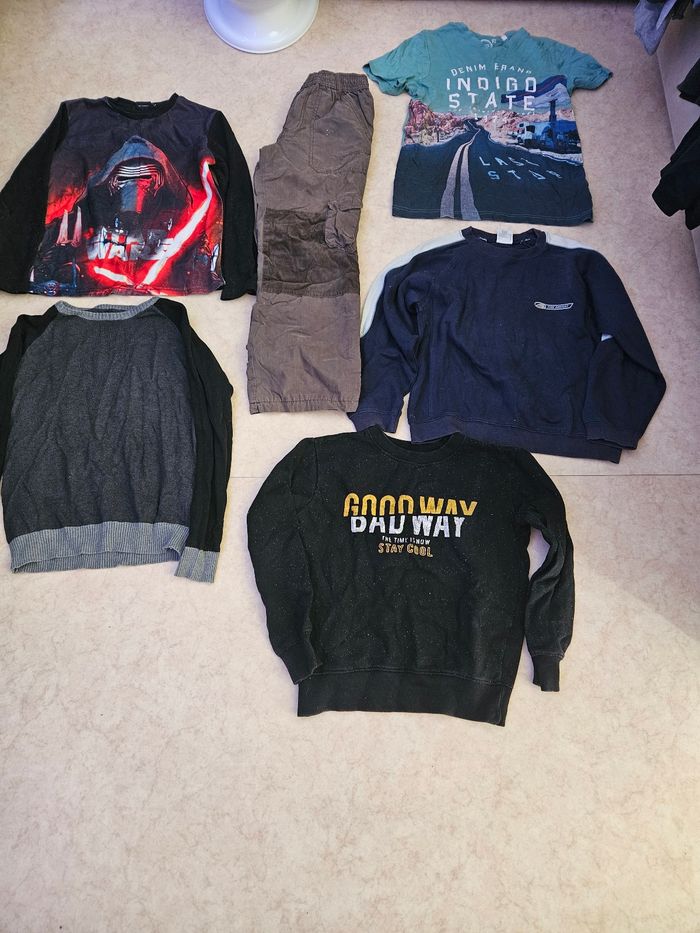 Lot vêtements 10 ans - photo numéro 3
