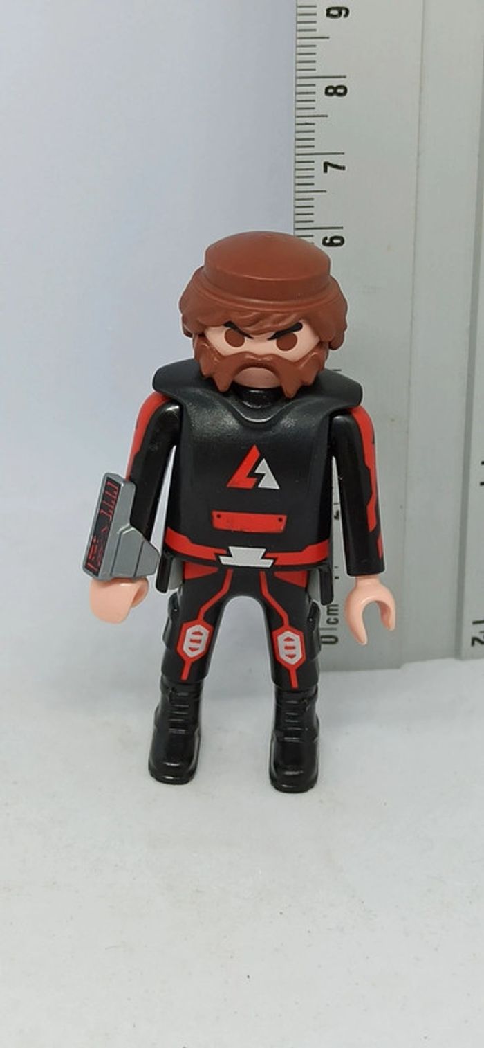 Homme chasseur de dinosaure playmobil