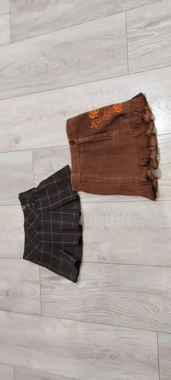 Lot de 2 jupes d hiver taille 2 ans