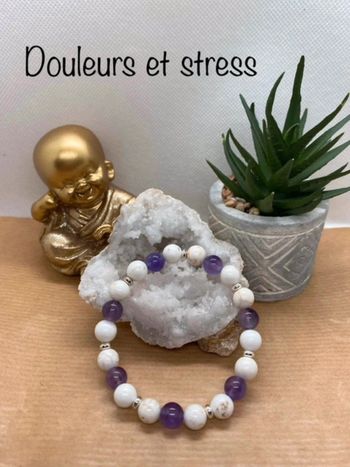 Bracelet magnésite et améthyste 18 cm , lithothérapie