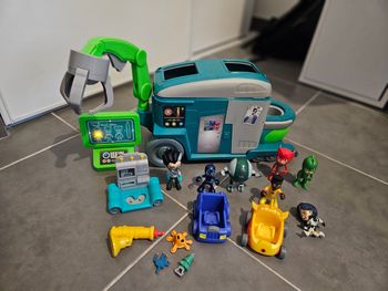 Pyjamasques PJ Masks Grand laboratoire de Roméo avec lumières et sons et figurines, Très propre
