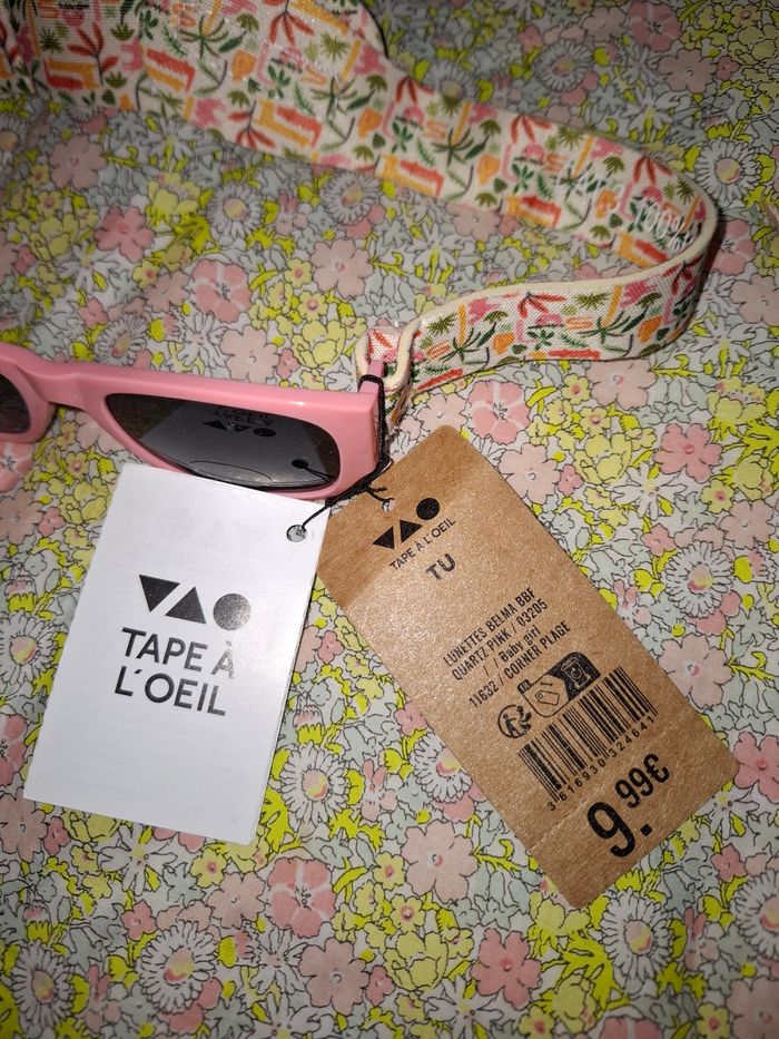 Lunettes de soleil neuves avec étiquette - photo numéro 2