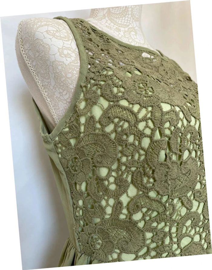 Robe dentelle taille L - photo numéro 3