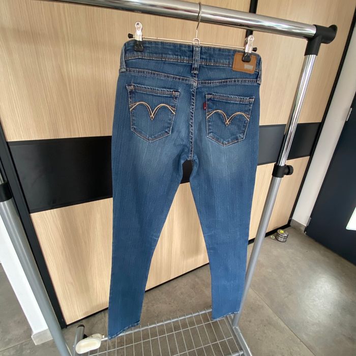 Jean taille 36 levis - photo numéro 2